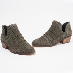 Vince Camuto Palmina Shady Grey Size 9W NIB